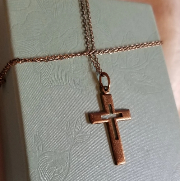 Vintage sterling silver Chapel cross on a sterling silver chain gold washed - Picture 1 of 13
